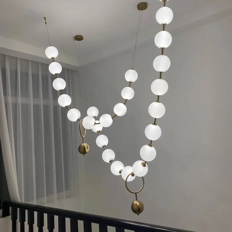 ثريا LED عصرية بتصميم أنيق من  - مراجعة Interior Design Elements وسعره