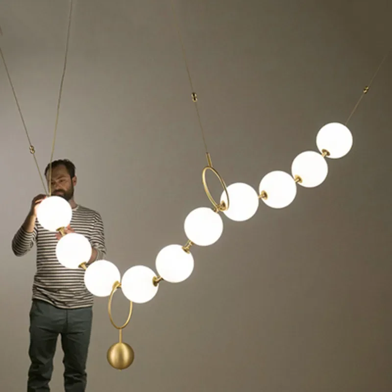 ثريا LED عصرية بتصميم أنيق من  - مراجعة Interior Design Elements وسعره
